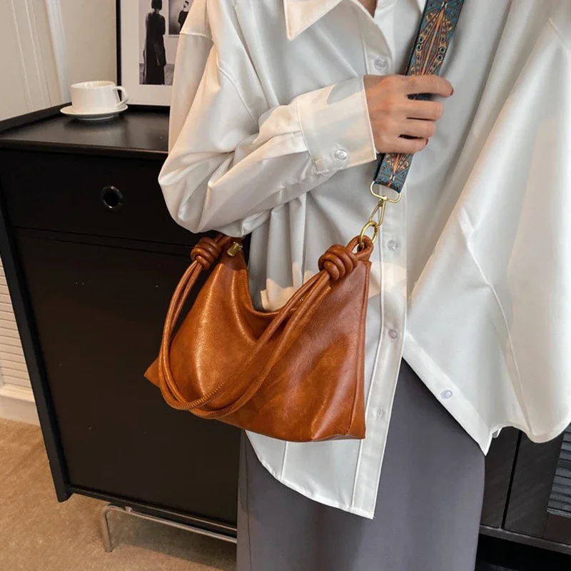 New fashionable women's bag, high-end soft leather texture, single shoulder bag, women's crossbody bag, geometric wide shoulder - Image 2