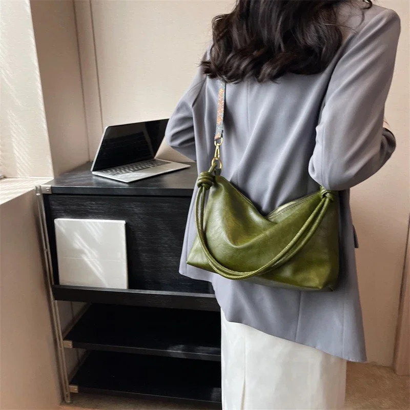 New fashionable women's bag, high-end soft leather texture, single shoulder bag, women's crossbody bag, geometric wide shoulder - Image 3