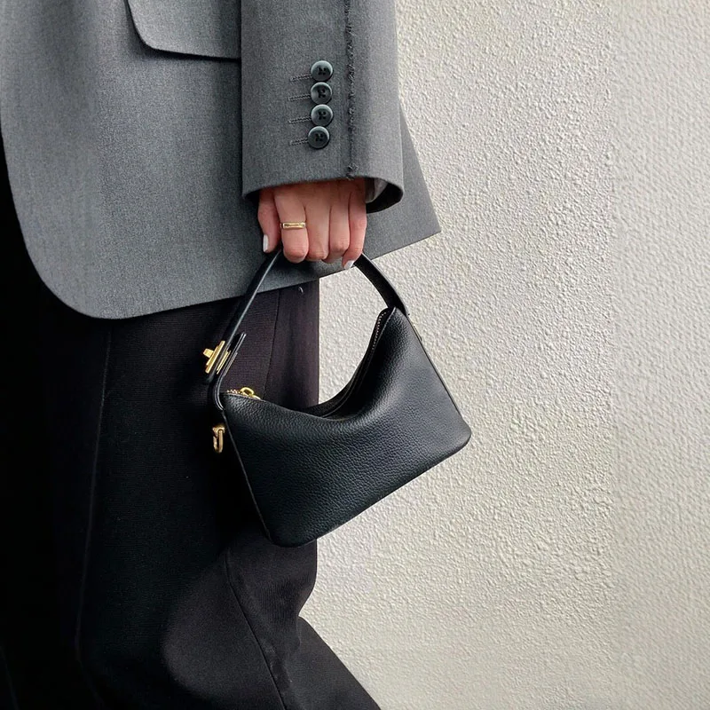 Simple and retro handbag, crossbody bag, soft leather small square bag - Image 3