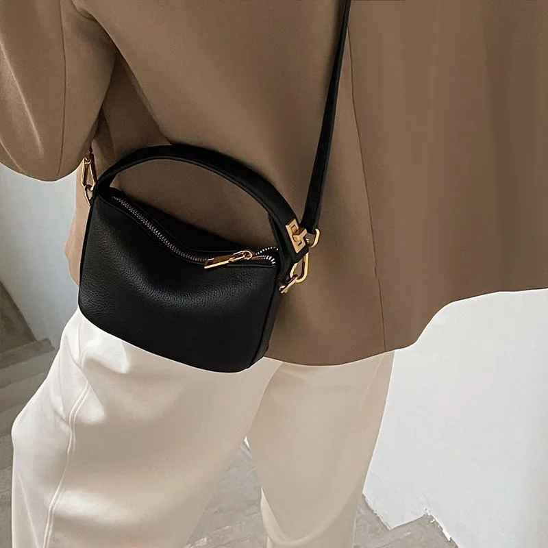Simple and retro handbag, crossbody bag, soft leather small square bag - Image 2